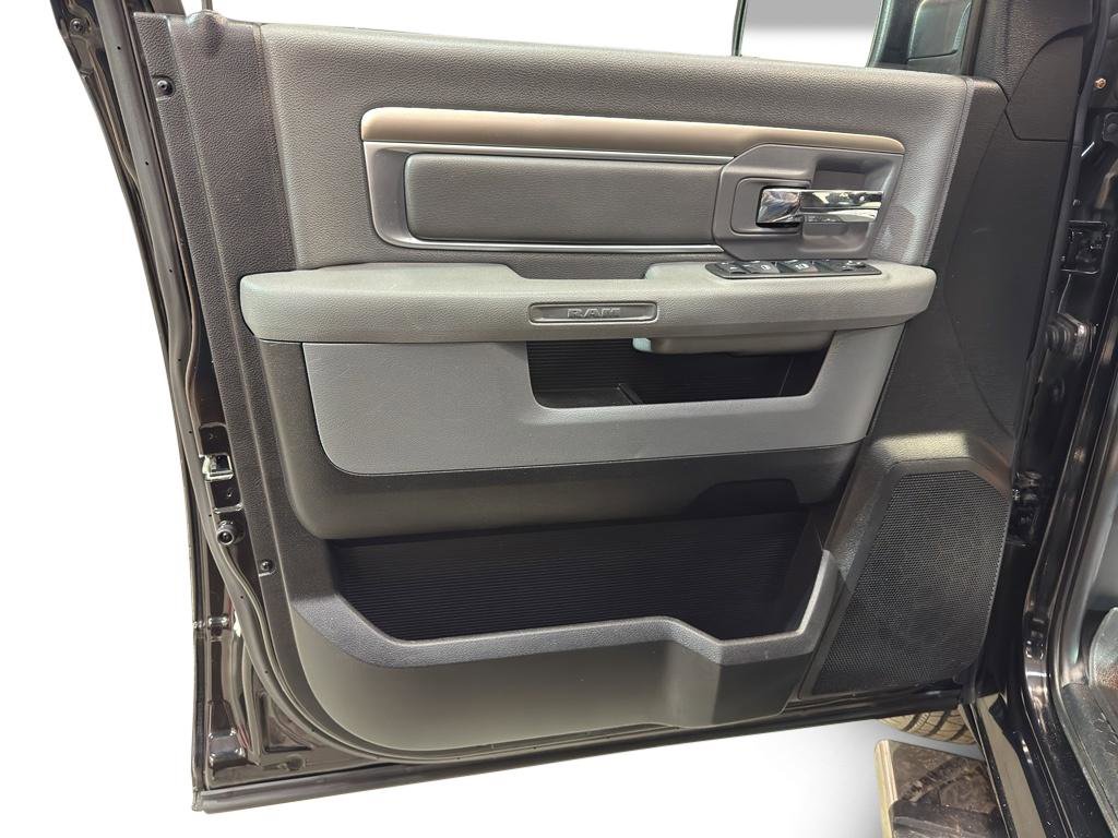 Used 2015 RAM 1500 Big Horn image 14