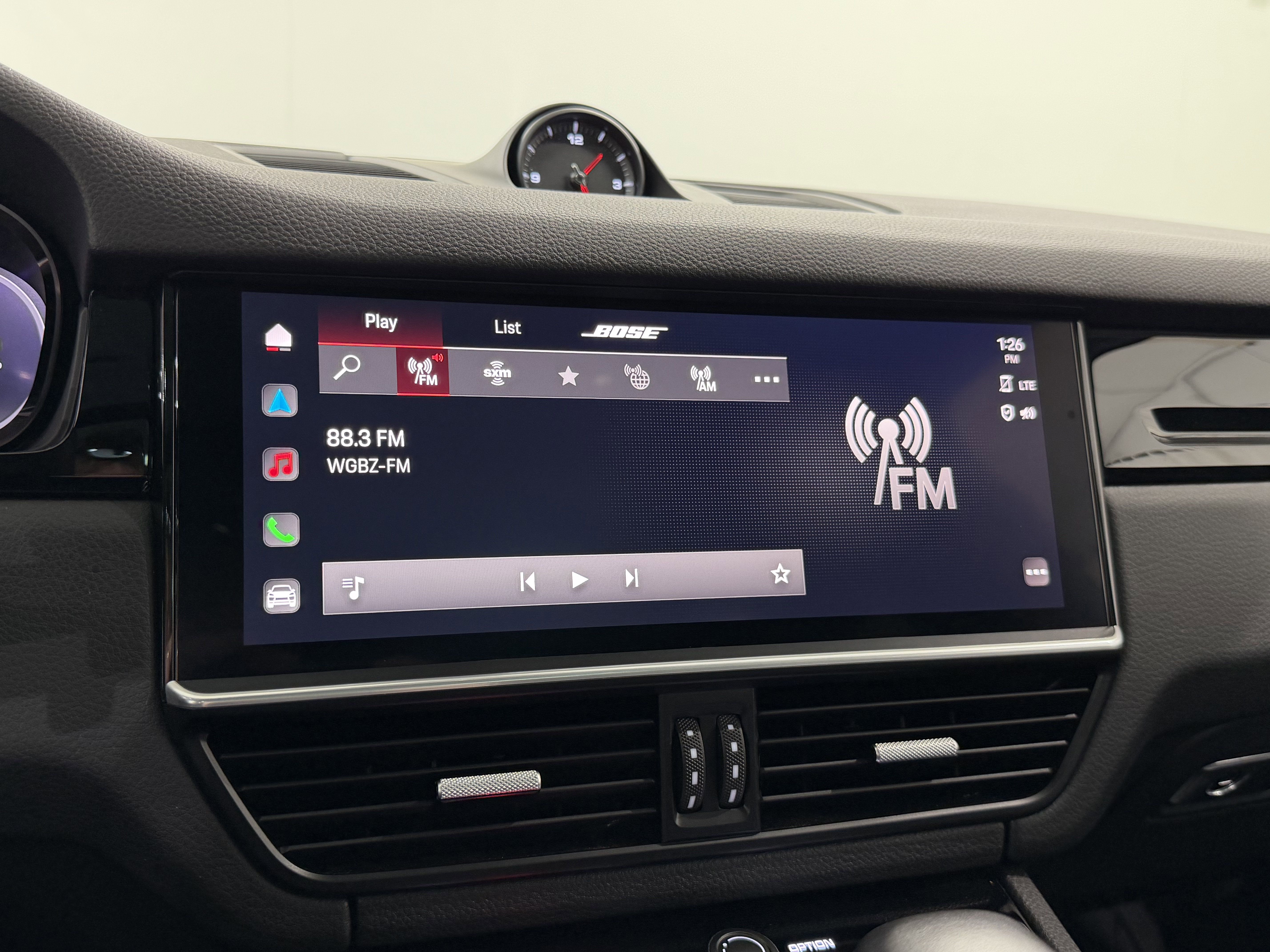 Certified 2023 Porsche Cayenne AWD/4WD image 43
