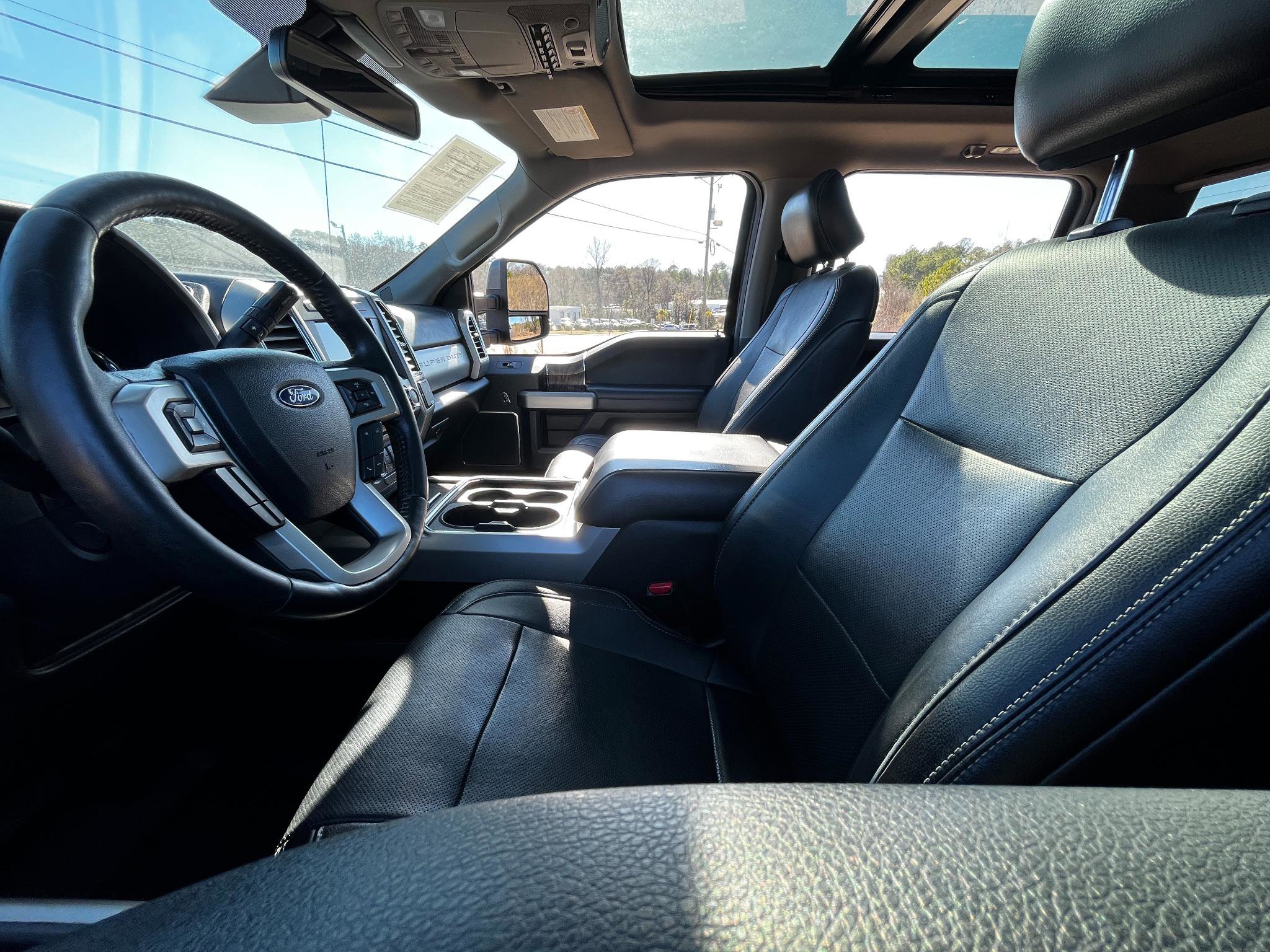 Used 2017 Ford F250 Lariat w/ Lariat Ultimate Package image 28