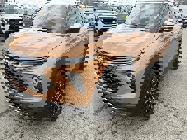 Used 2024 Chevrolet TrailBlazer ACTIV w/ Driver Confidence Package image 1