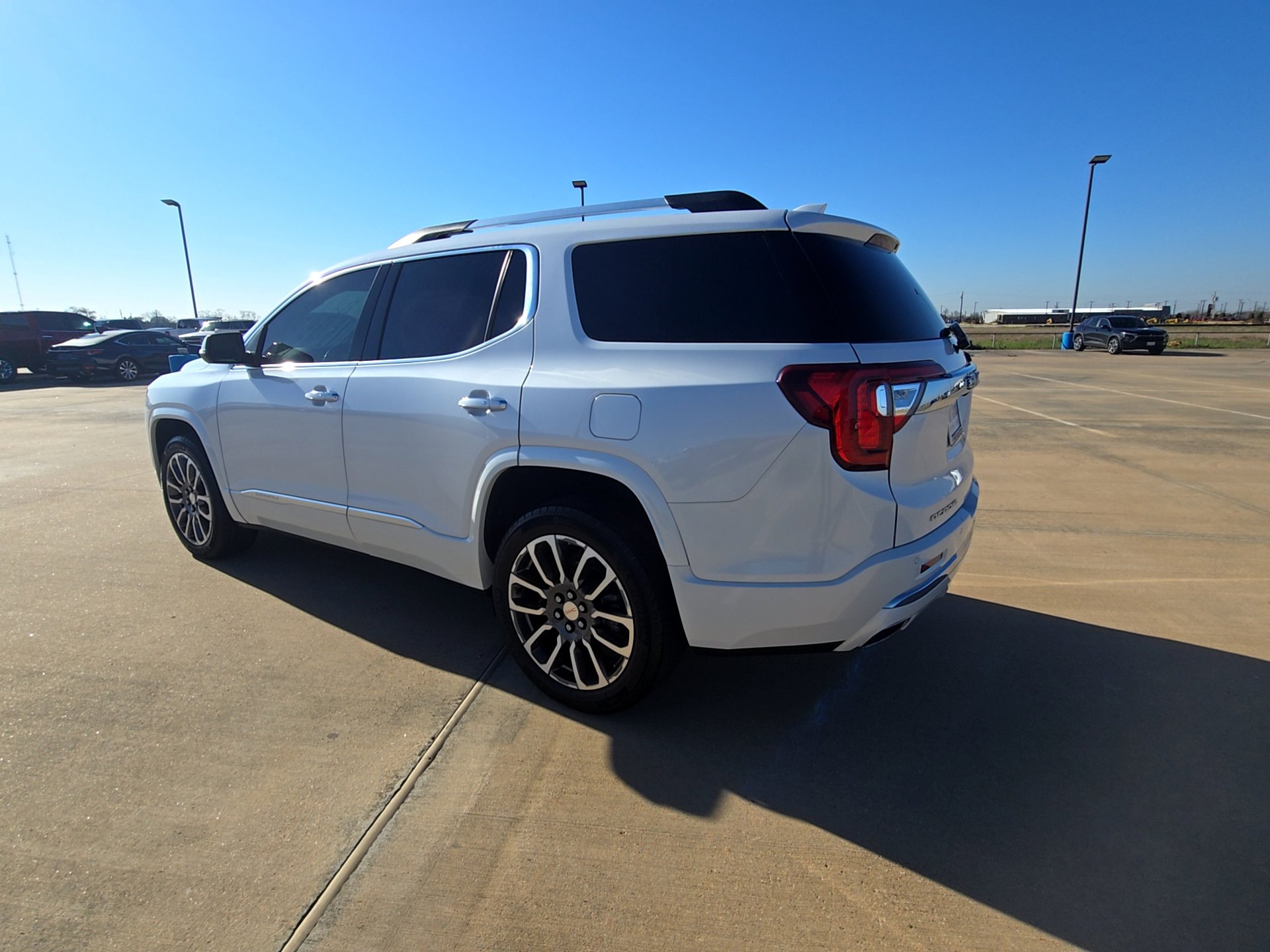 Used 2022 GMC Acadia Denali w/ Denali Ultimate Package image 5