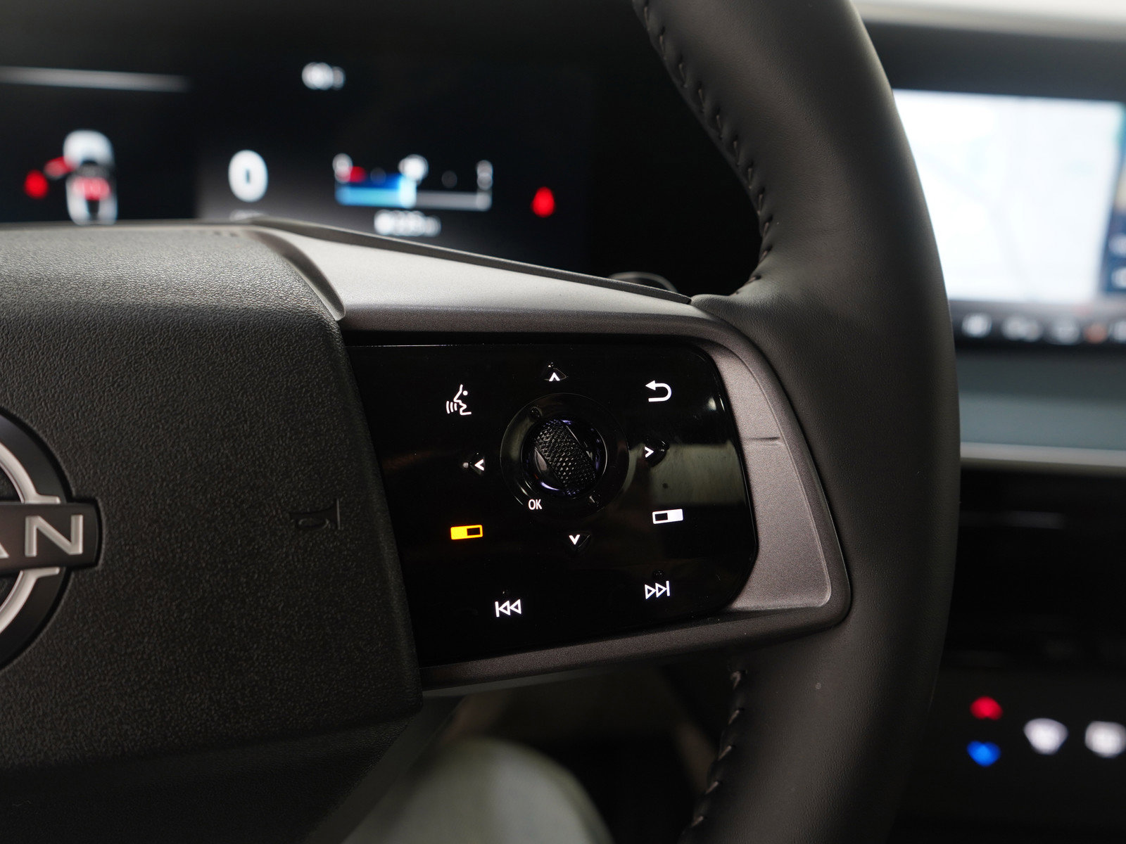 Used 2025 Nissan Murano SL image 28