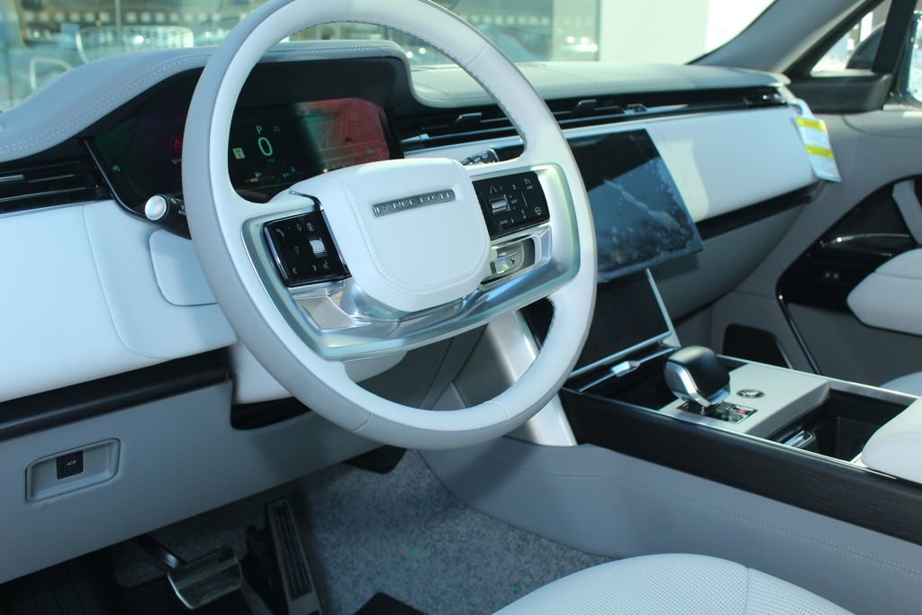New 2026 Land Rover Range Rover SV AWD/4WD image 14