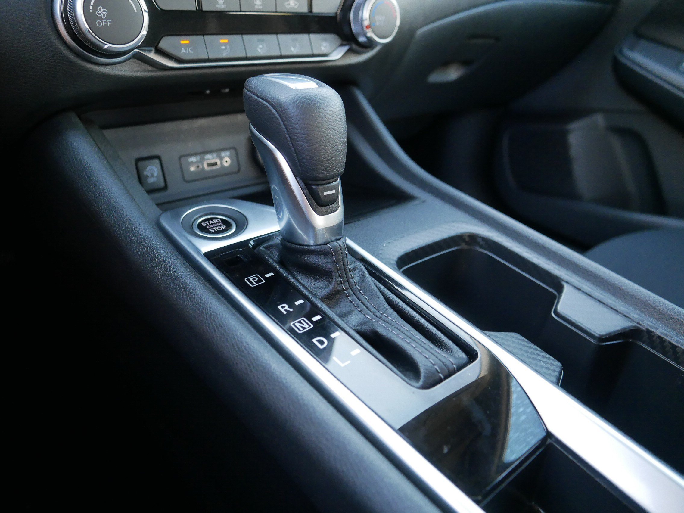 Certified 2024 Nissan Sentra SV FWD image 24
