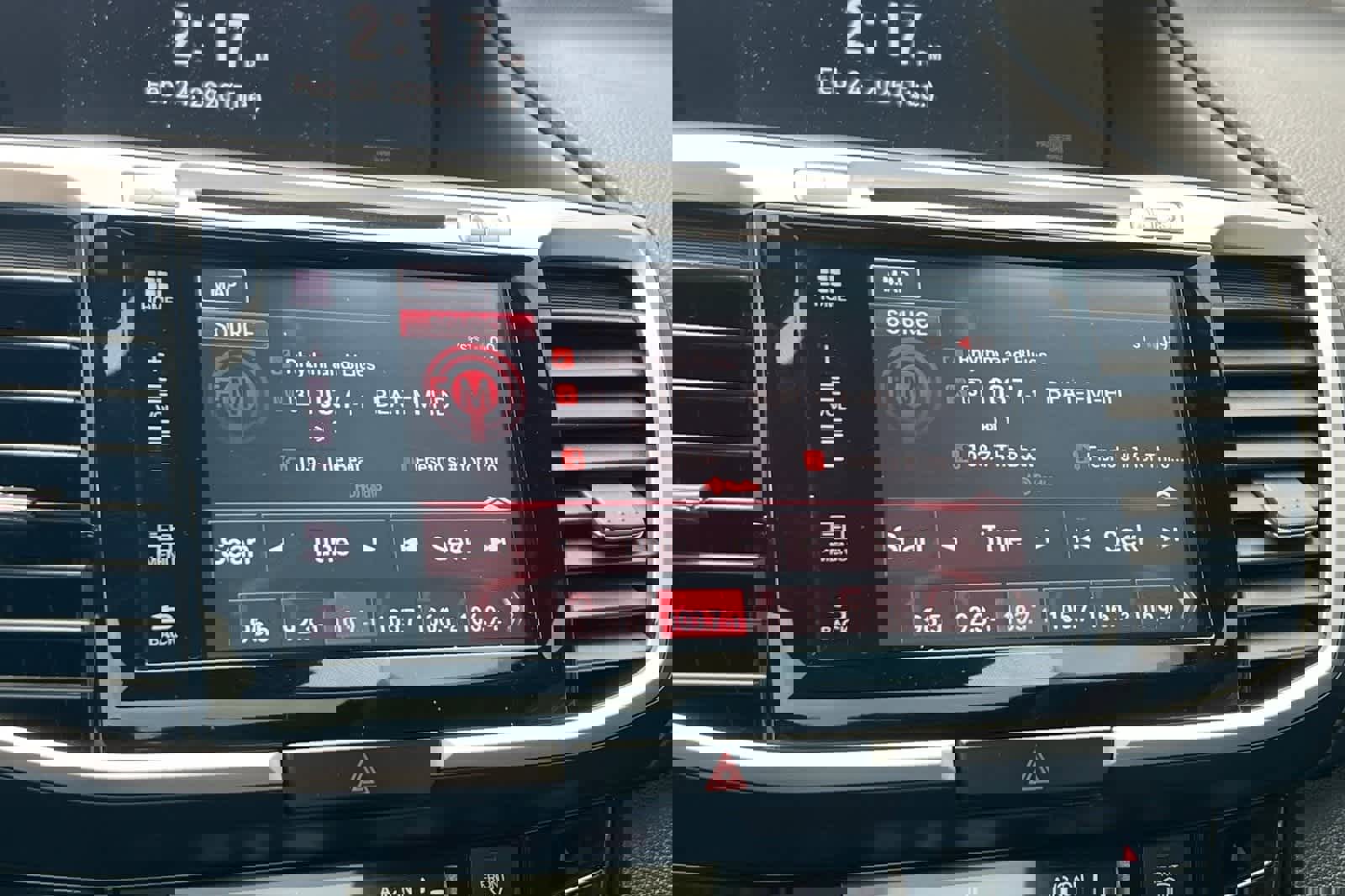 Used 2017 Honda Accord Touring image 18