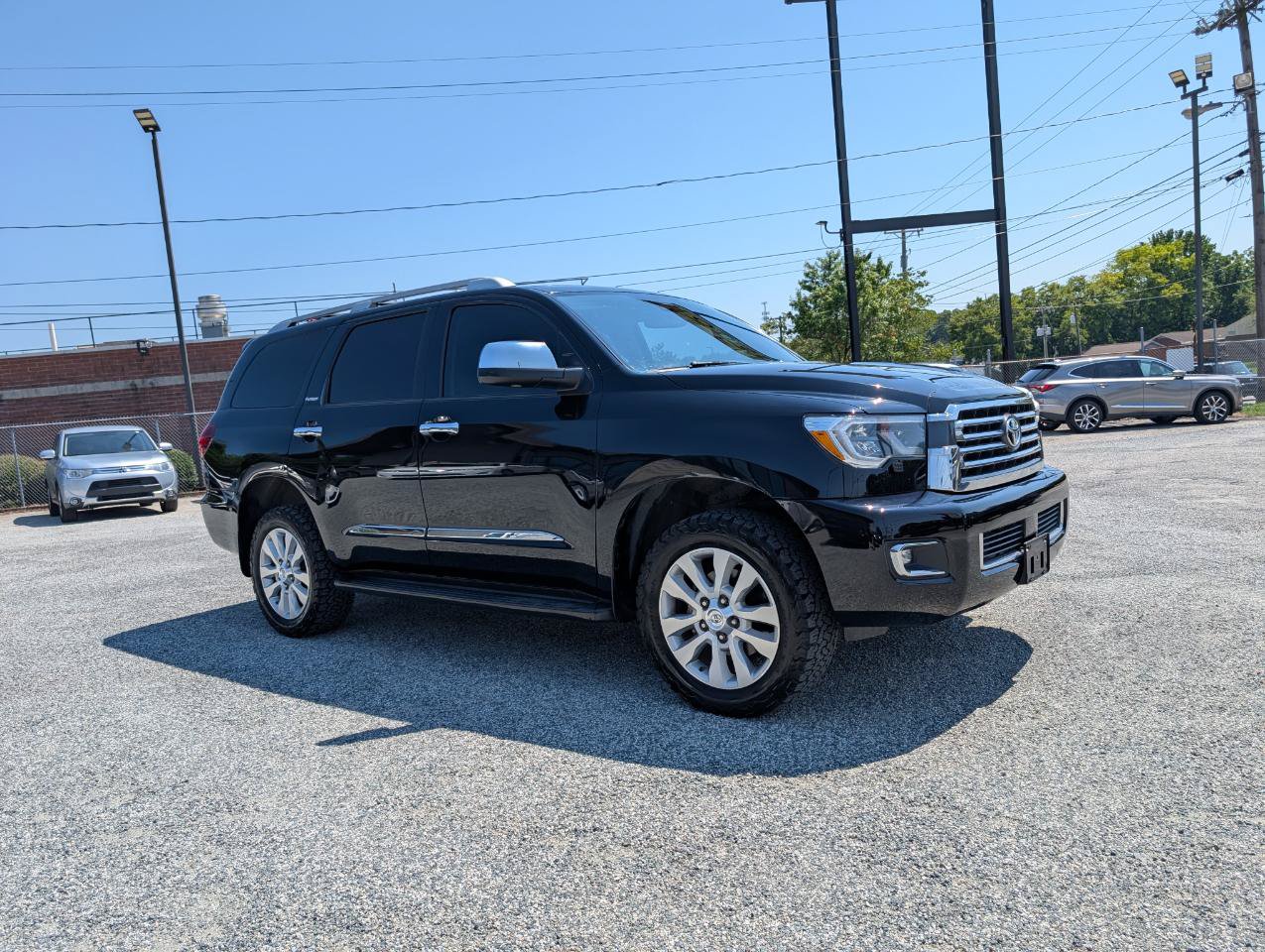 Used 2019 Toyota Sequoia Platinum AWD/4WD image 3