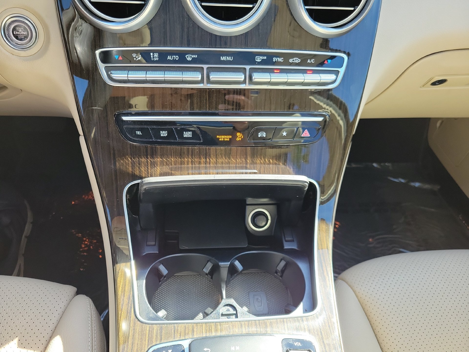 Used 2021 Mercedes-Benz GLC 300 w/ Premium Package image 45
