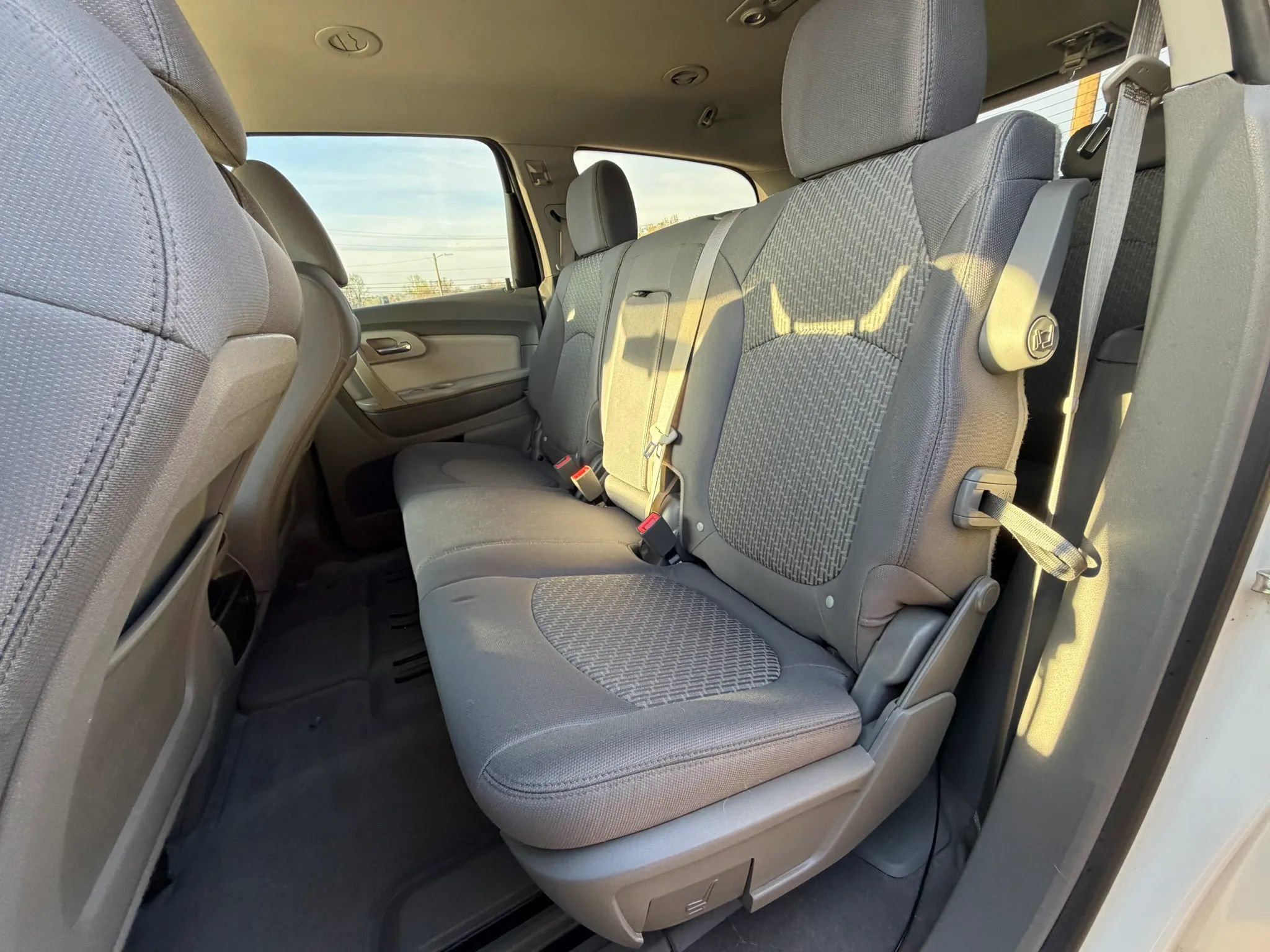 Used 2012 Chevrolet Traverse LT image 14