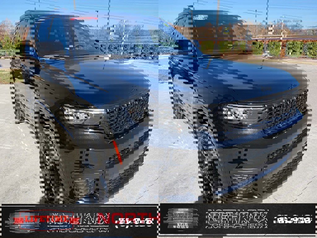 New 2025 Jeep Grand Cherokee L Altitude image 32