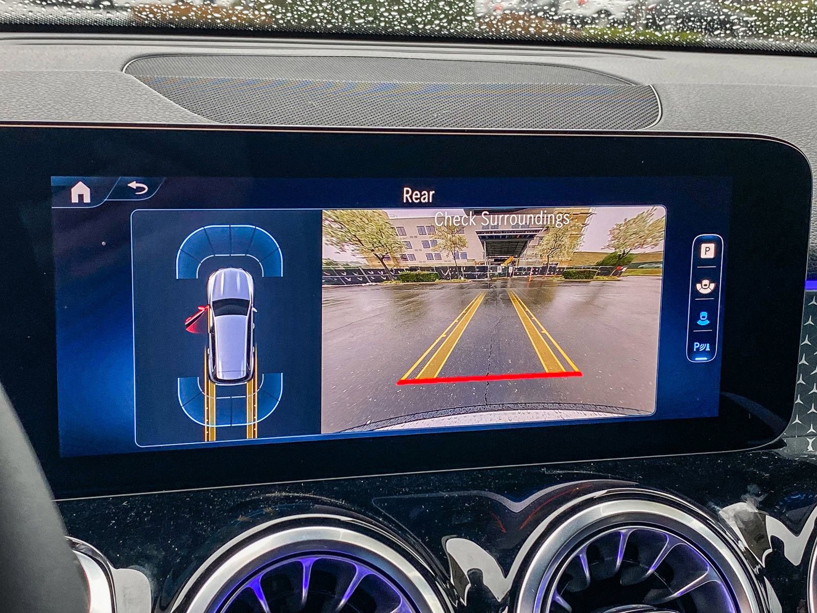 New 2025 Mercedes-Benz GLB 250 4MATIC image 24
