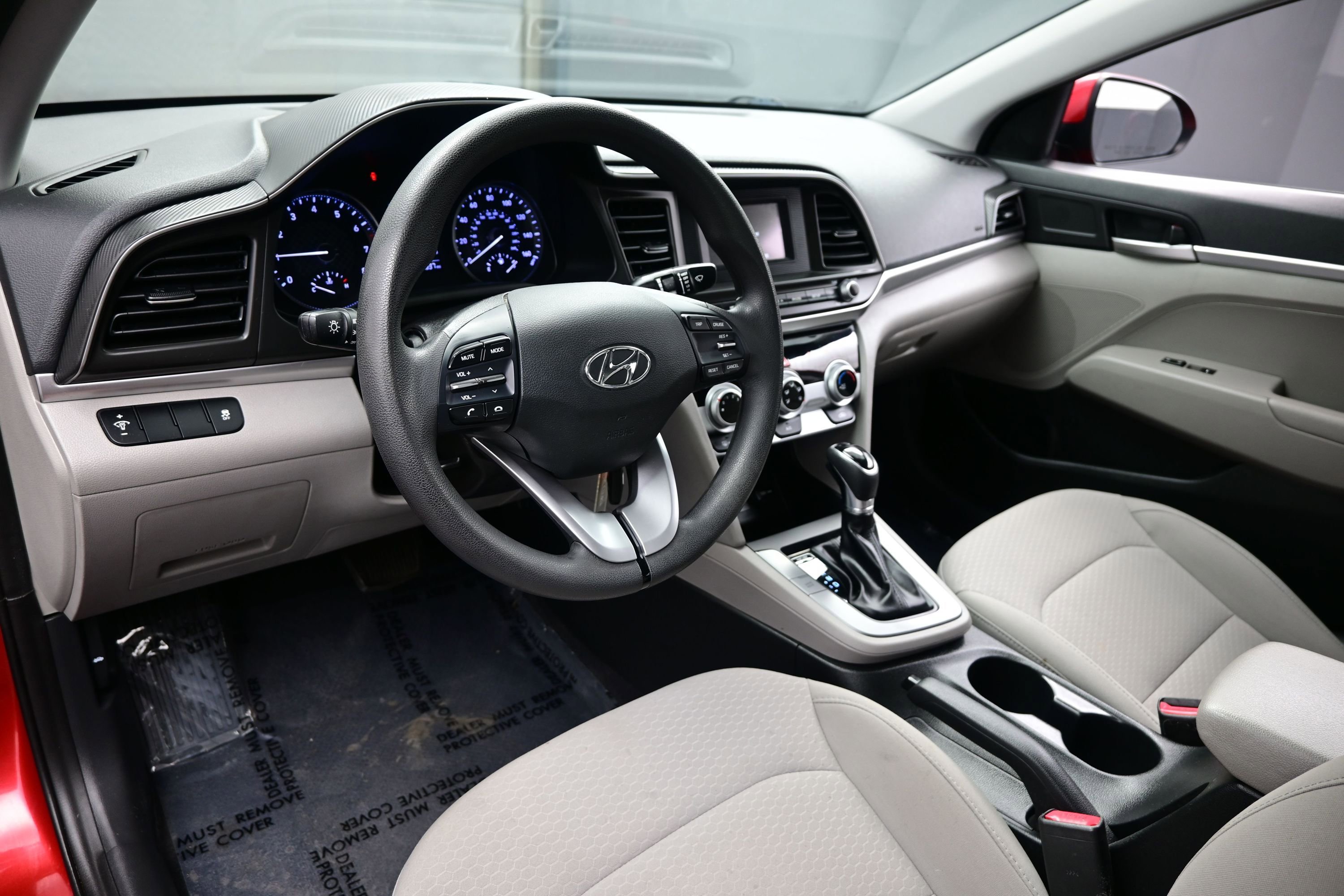 Used 2019 Hyundai Elantra SE FWD image 11