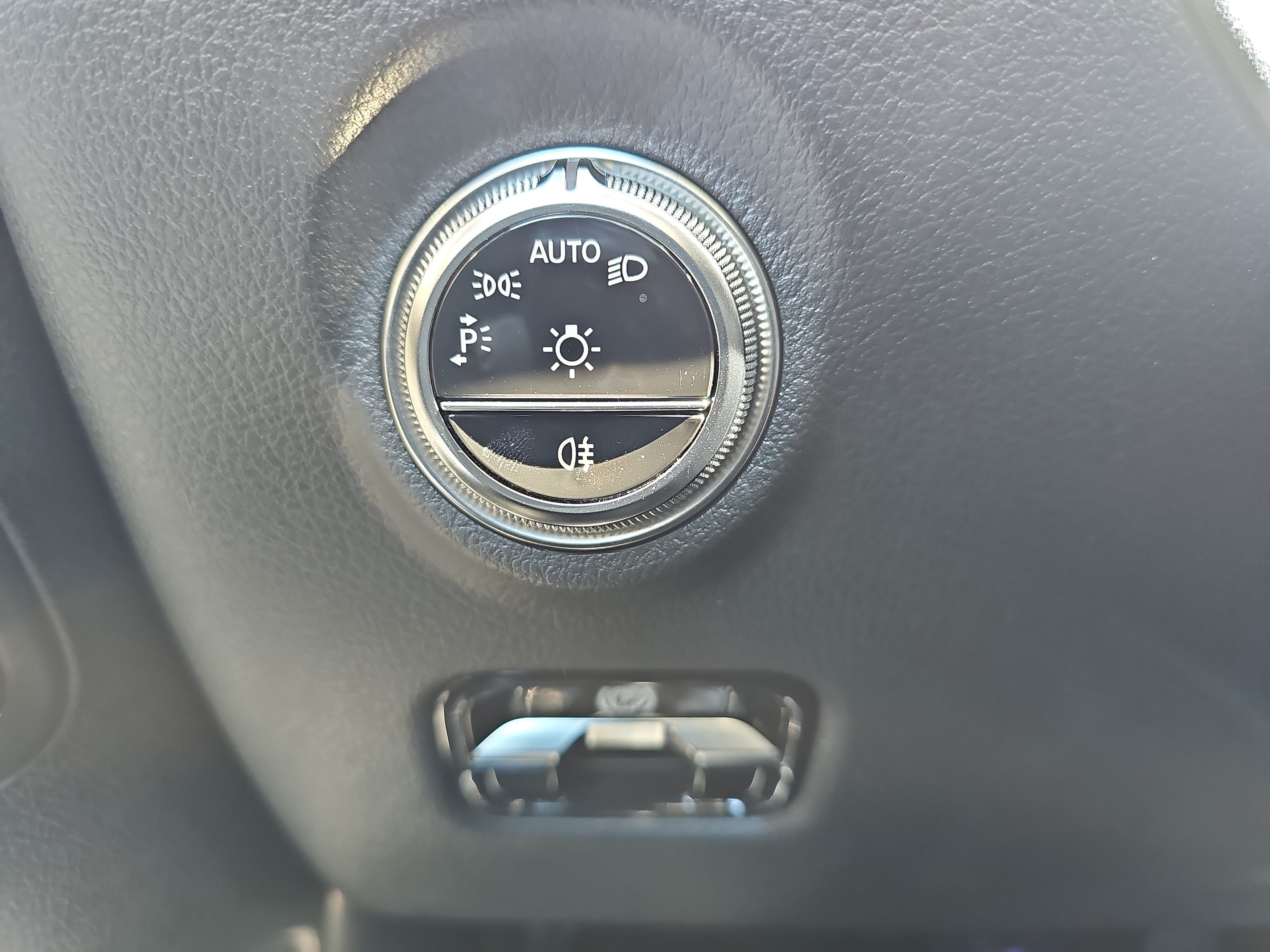 Used 2026 Mercedes-Benz C 300 Sedan image 28