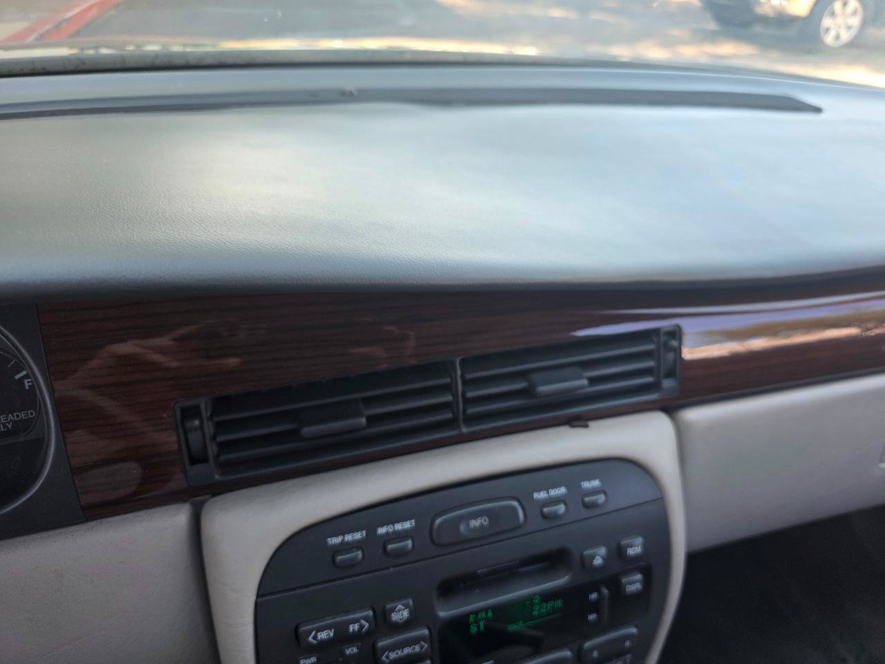 Used 1997 Cadillac Eldorado Touring FWD image 36