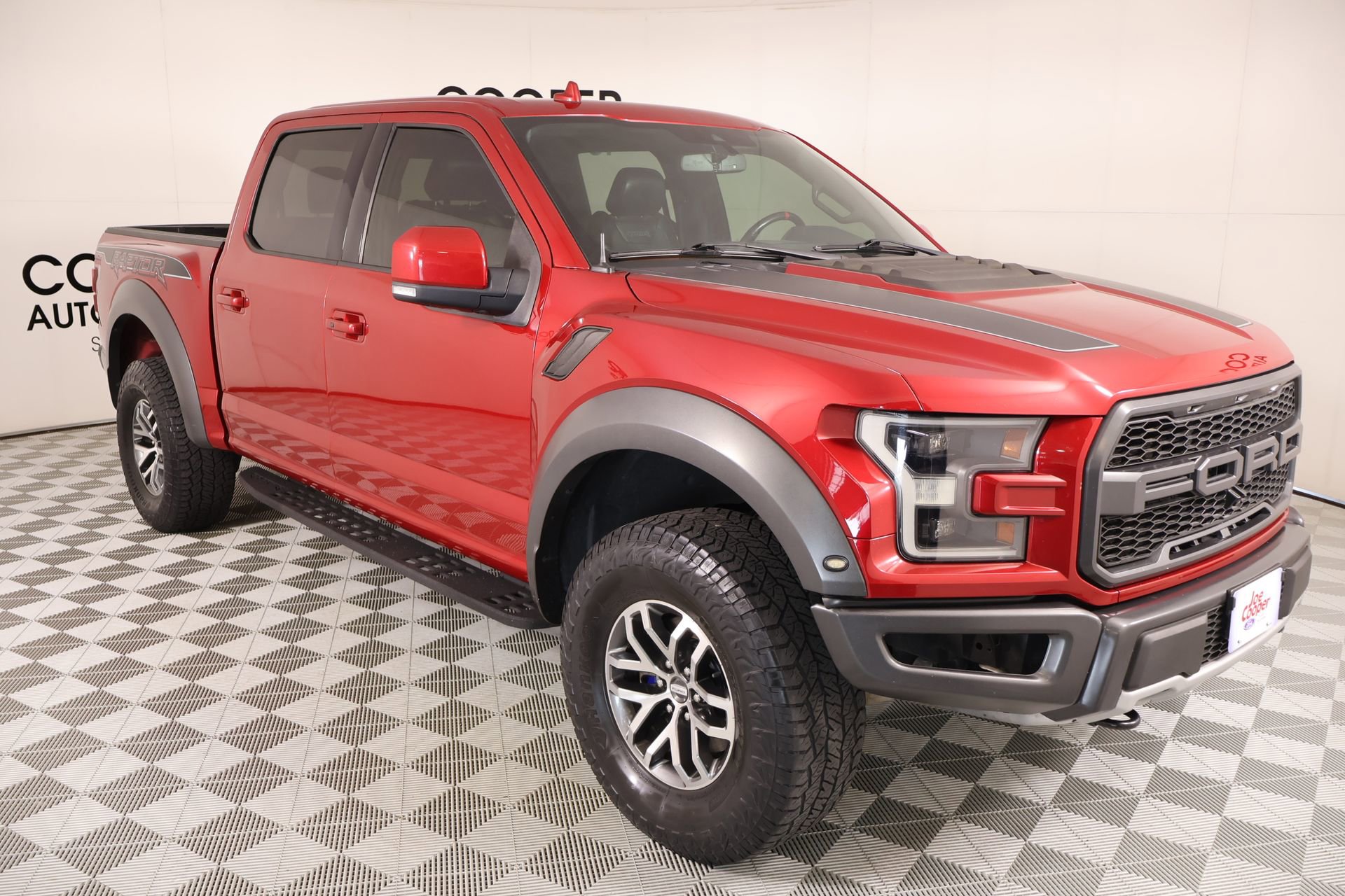 Used 2020 Ford F150 Raptor w/ Equipment Group 802A Luxury AWD/4WD image 1
