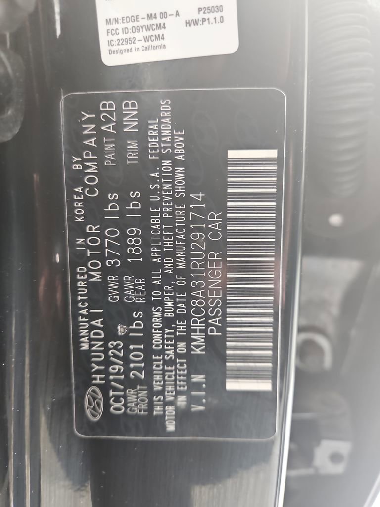 Used 2024 Hyundai Venue SEL image 30