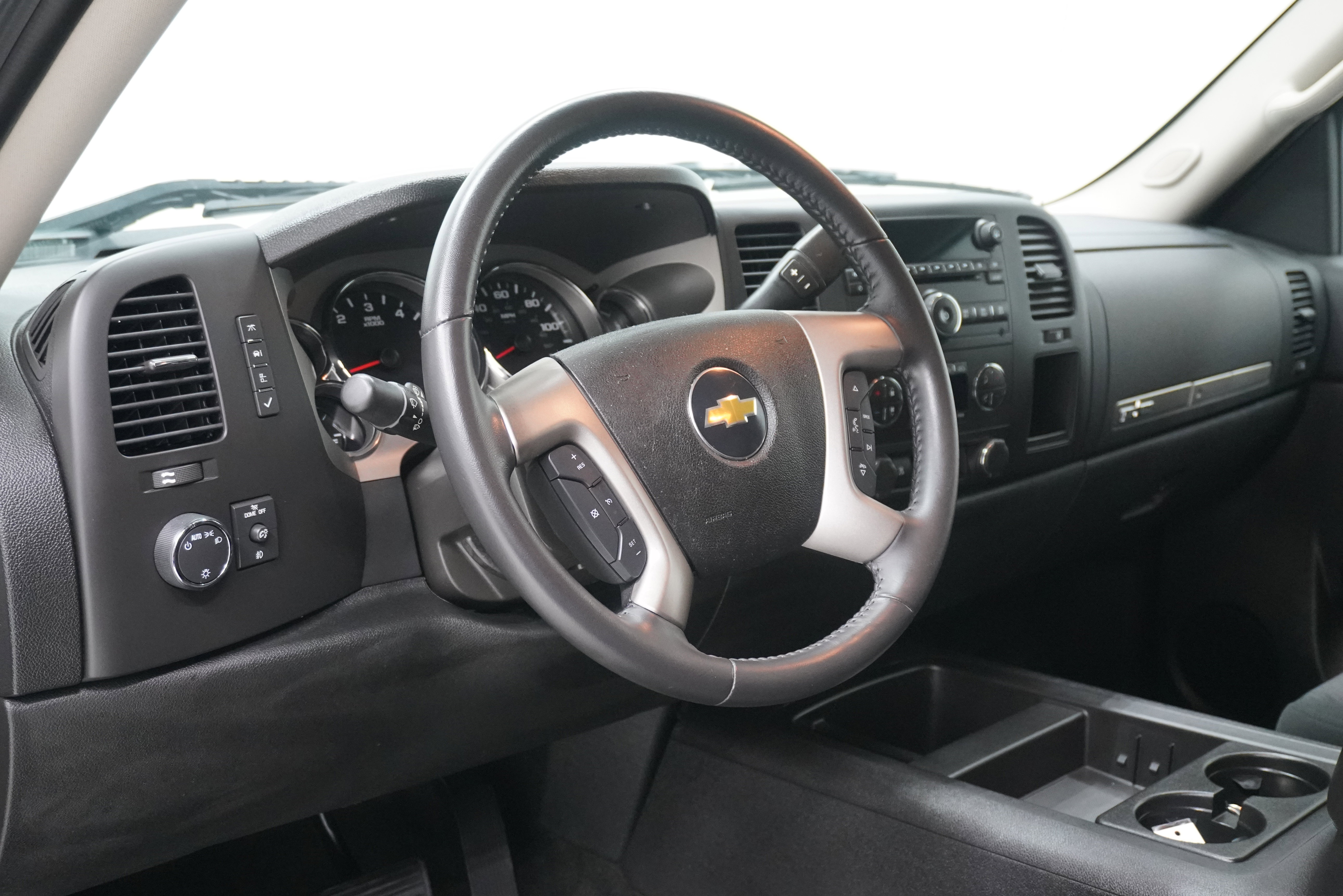 Used 2011 Chevrolet Silverado 1500 LT w/ Texas Edition RWD image 10