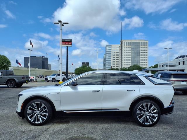 Used 2024 Cadillac Lyriq Luxury w/ Nappa Leather Package AWD/4WD image 24