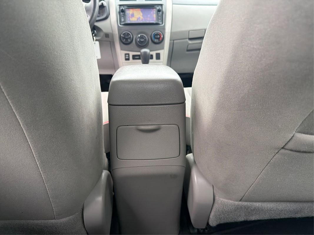 Used 2012 Toyota Corolla LE image 23