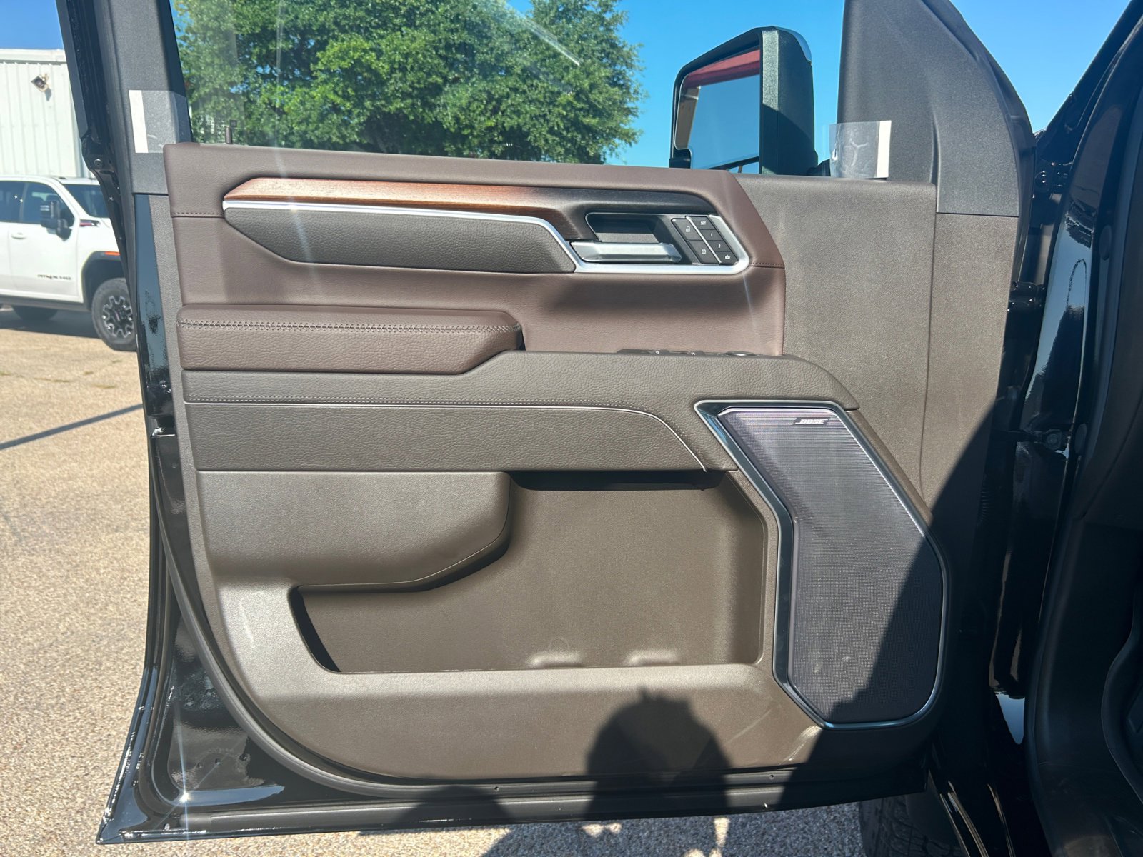 New 2026 GMC Sierra 2500 Denali w/ Denali Reserve Package image 29