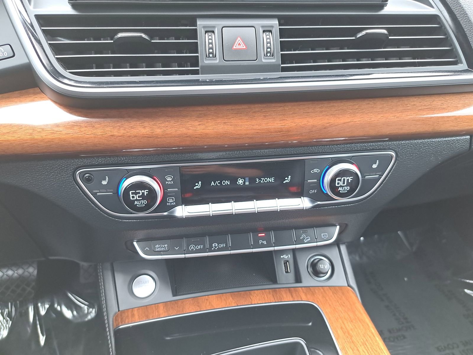Used 2024 Audi Q5 Premium AWD/4WD image 25