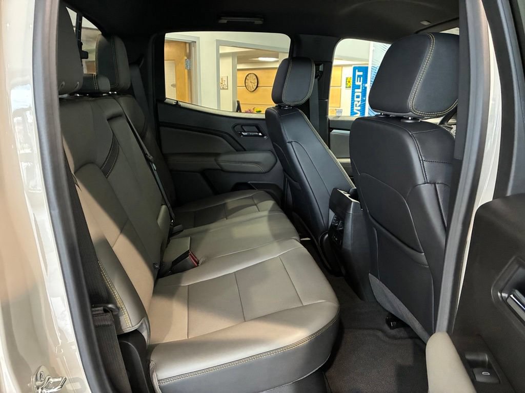 New 2026 Chevrolet Colorado ZR2 AWD/4WD image 31
