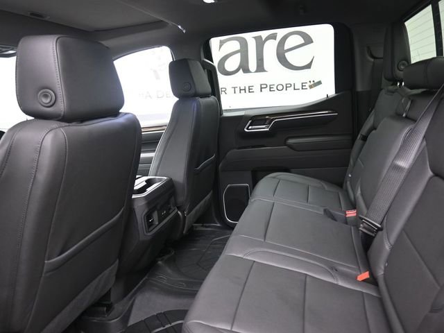 New 2026 Chevrolet Silverado 1500 RST w/ Dark Appearance Package image 9