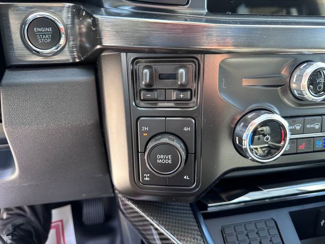 New 2026 Ford F250 Lariat w/ Black Appearance Package AWD/4WD image 16