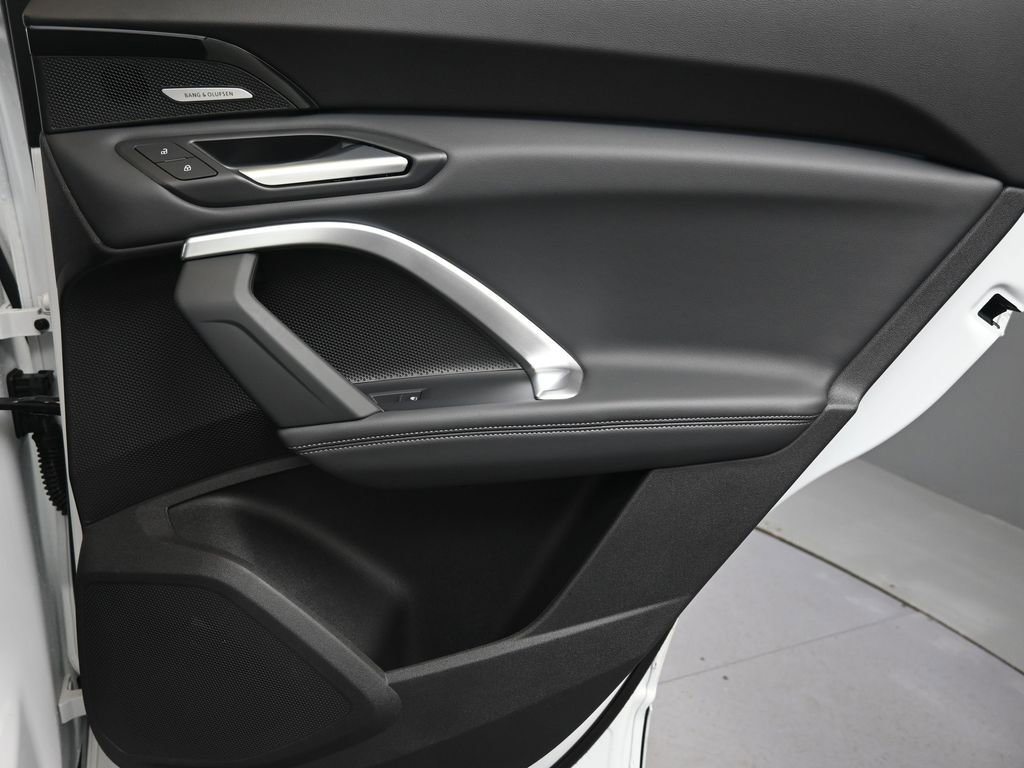 Certified 2025 Audi Q5 Premium Plus w/ Premium Plus image 14