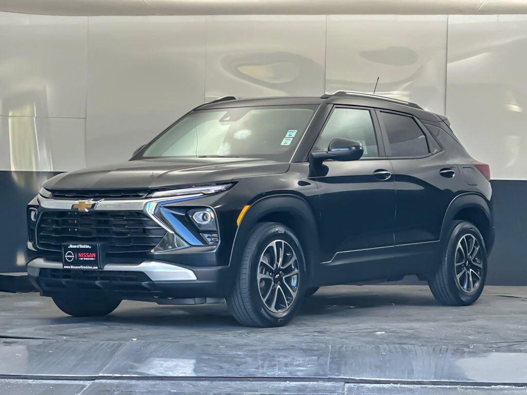 Used 2025 Chevrolet TrailBlazer LT FWD image 7
