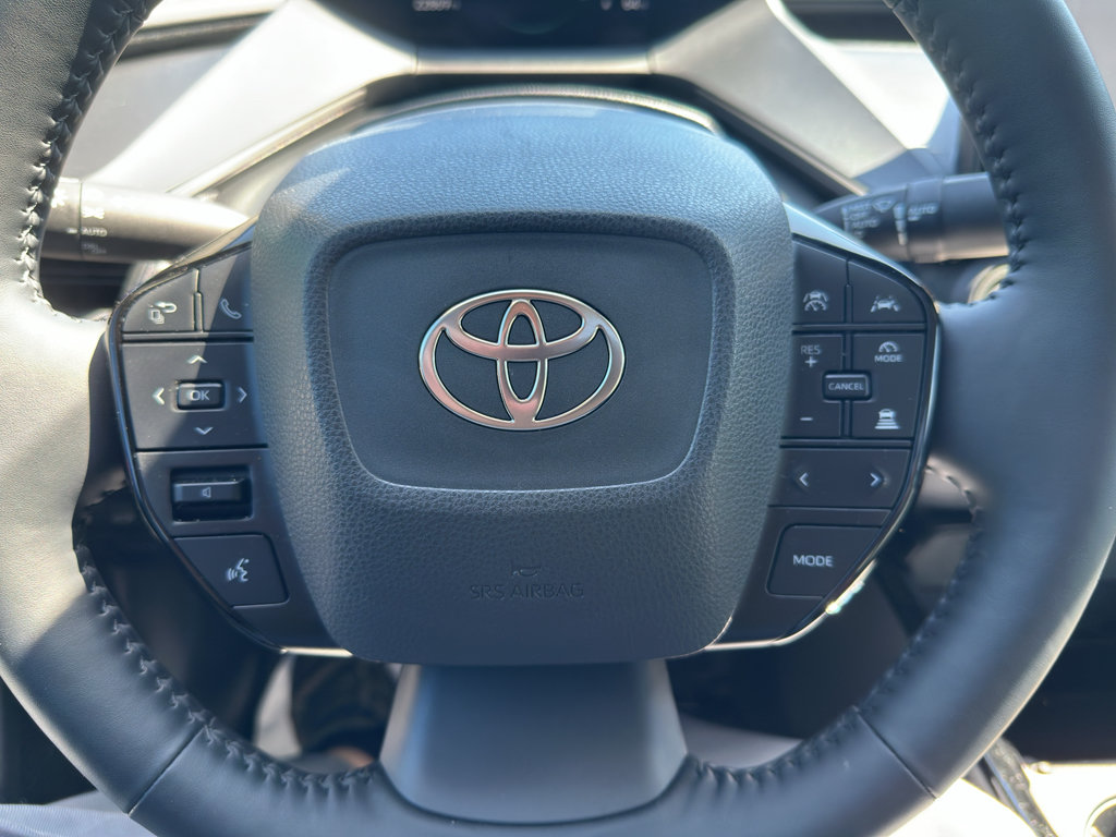 Used 2024 Toyota Prius Limited w/ Limited Premium Package FWD image 14