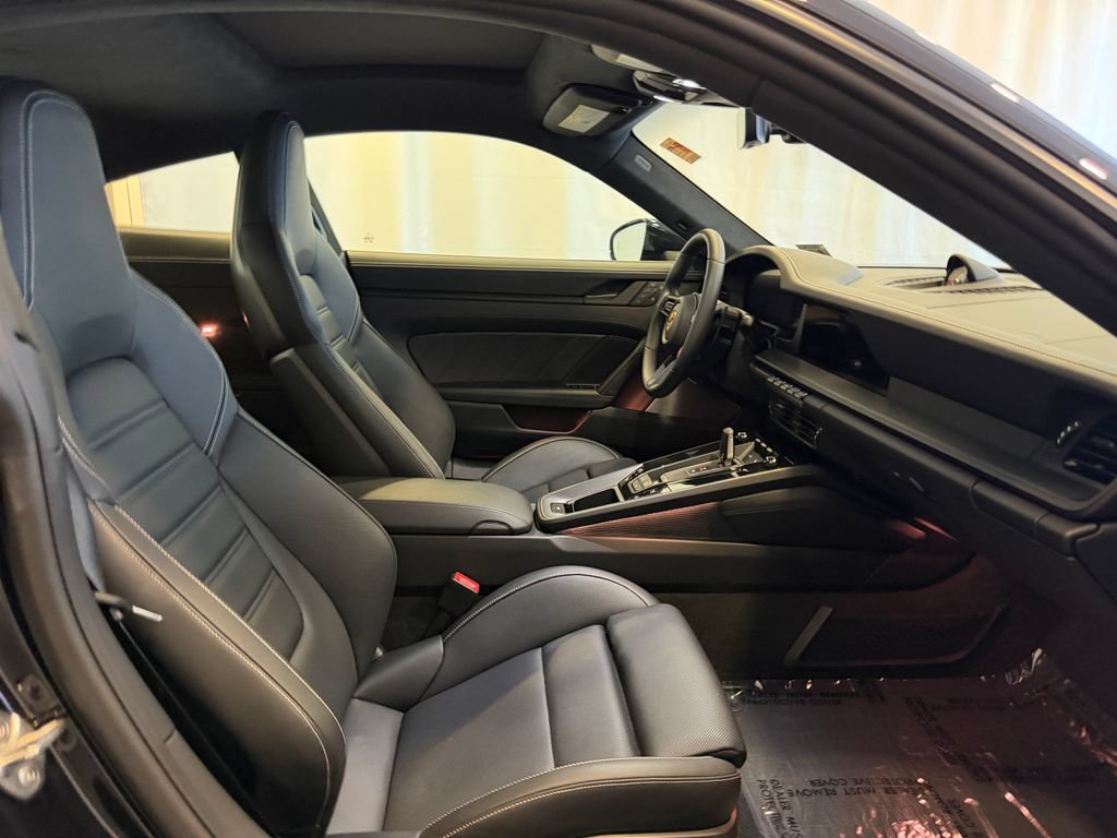 Certified 2025 Porsche 911 Carrera 4 GTS AWD/4WD image 16