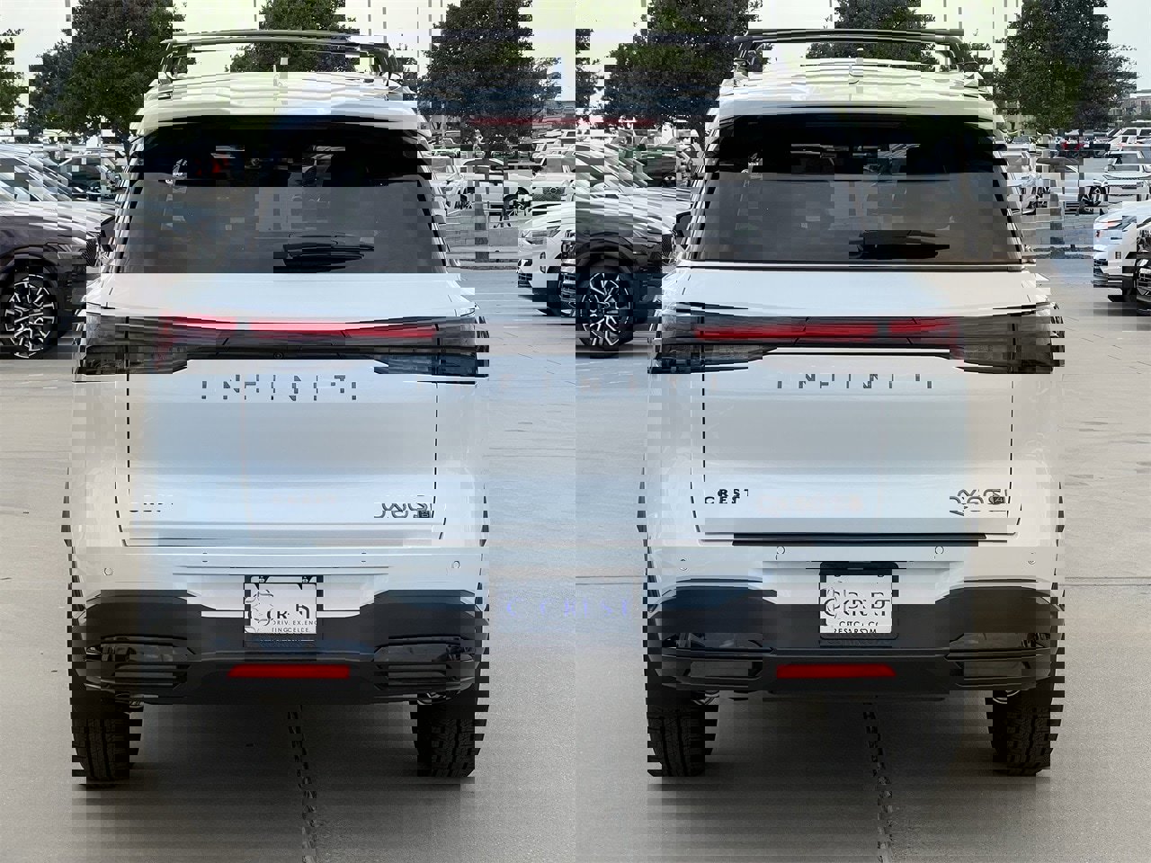 New 2026 INFINITI QX60 Sport w/ Dark Cargo Package image 4