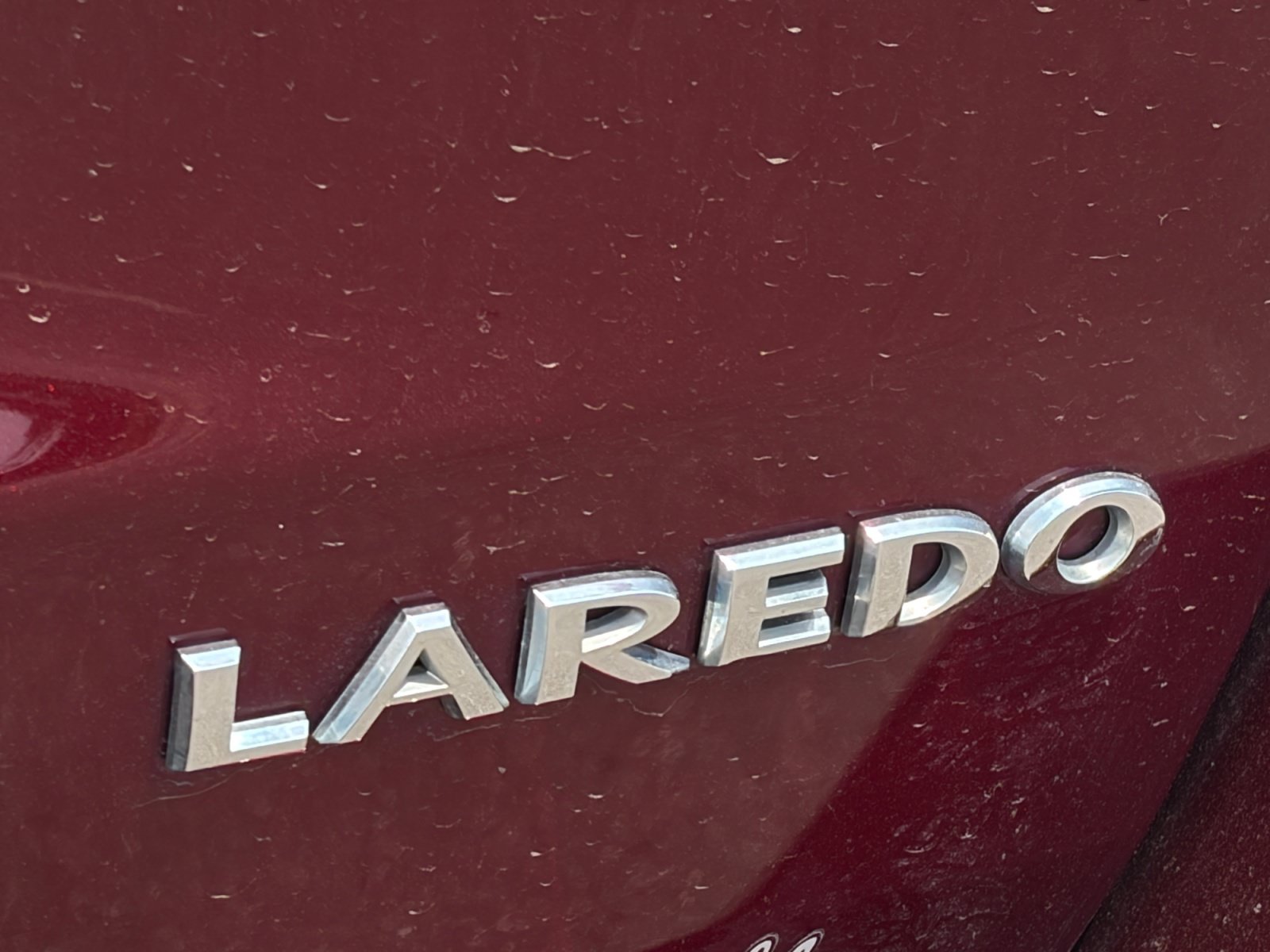 Used 2017 Jeep Grand Cherokee Laredo AWD/4WD image 32