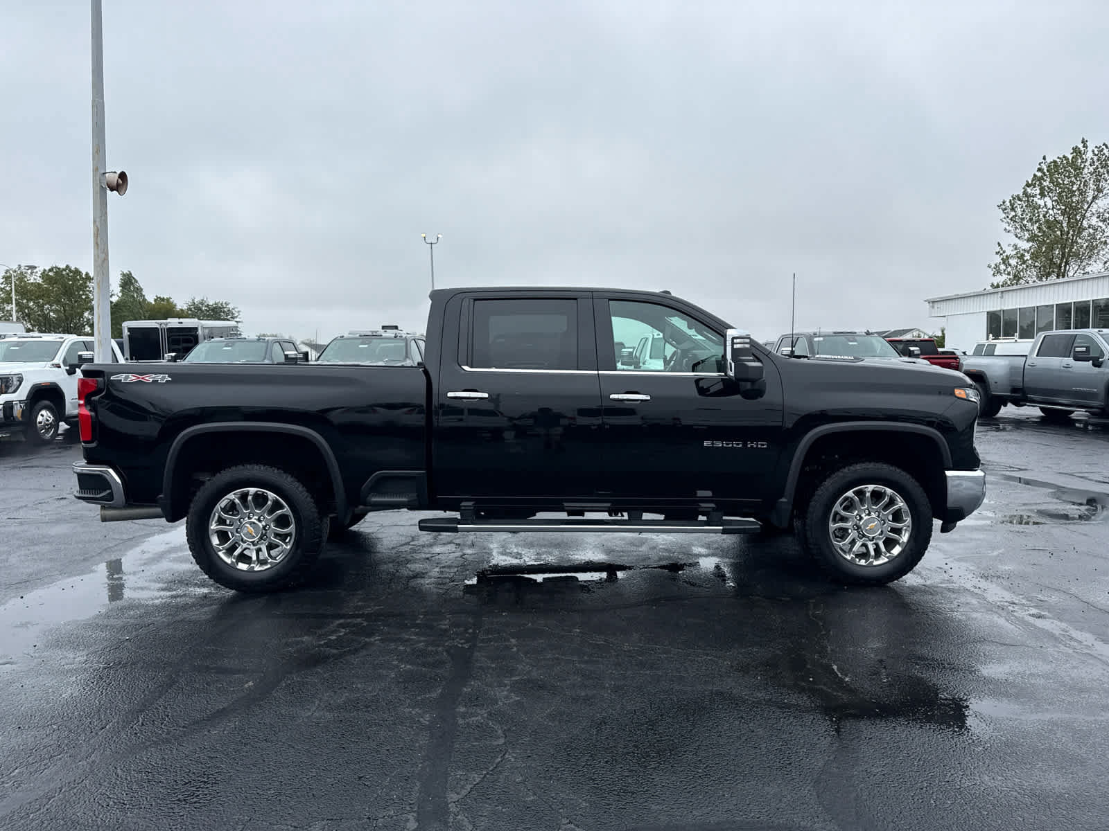 Certified 2025 Chevrolet Silverado 2500 LTZ w/ LTZ Convenience Package AWD/4WD image 6