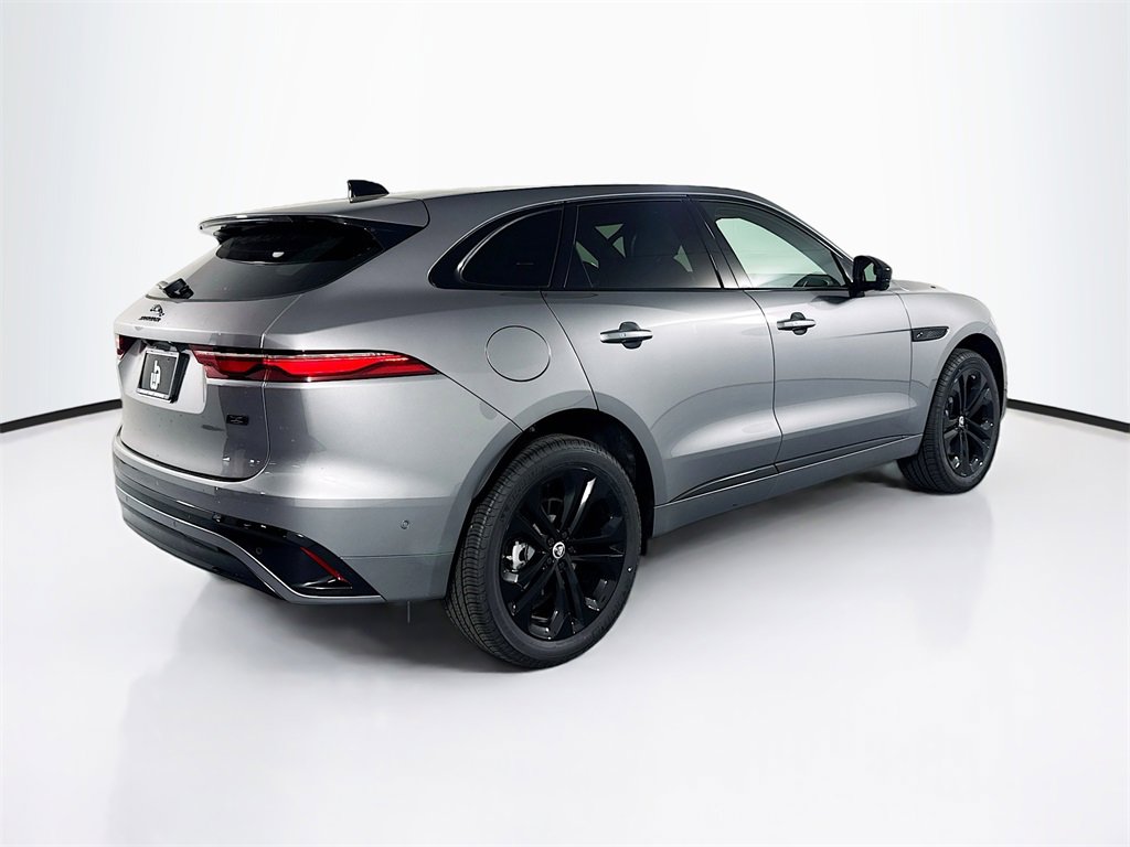 New 2026 Jaguar F-PACE R-Dynamic S image 5