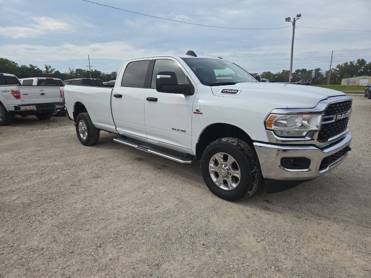 Used 2024 RAM 2500 Big Horn AWD/4WD image 1