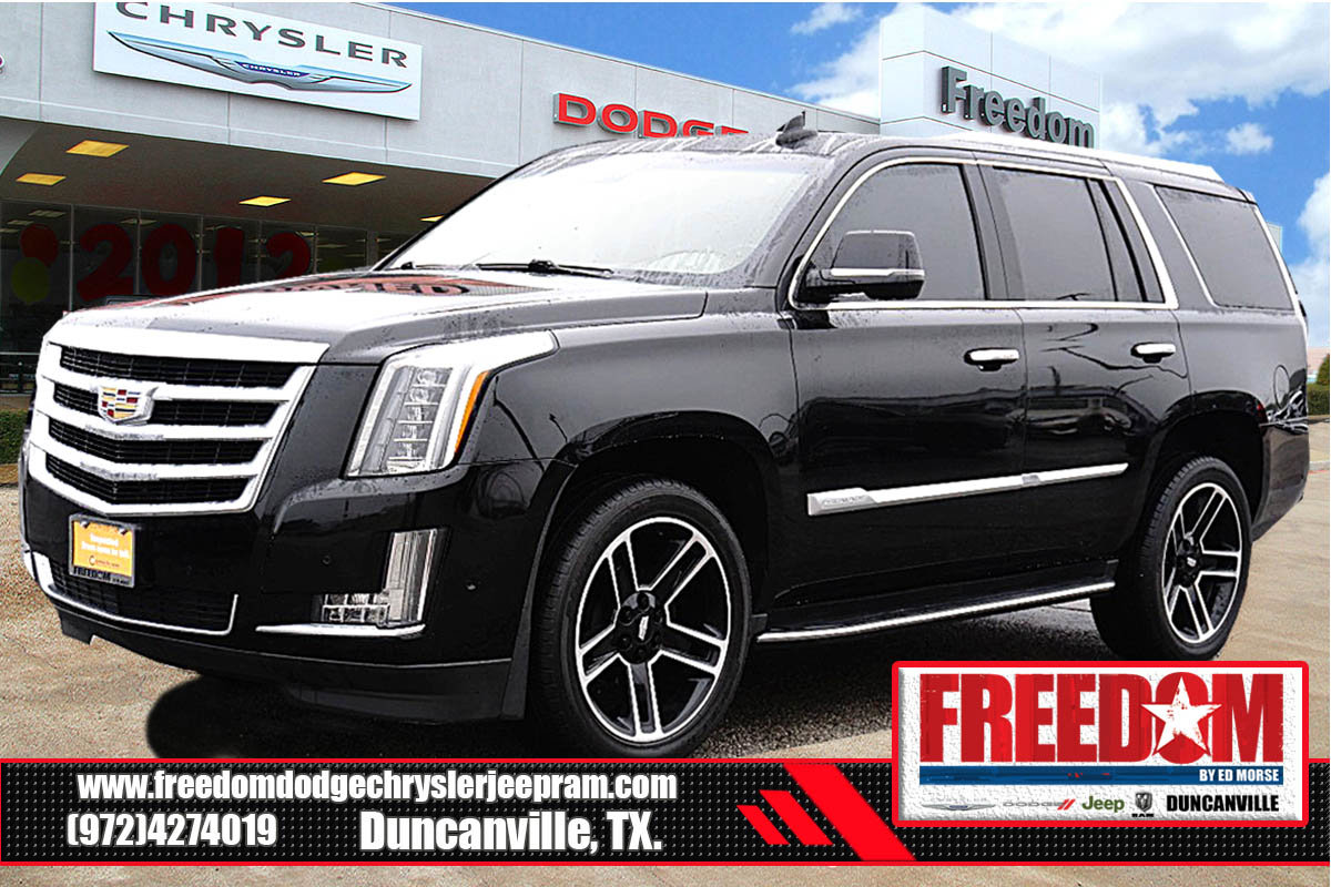 Used 2019 Cadillac Escalade Luxury AWD/4WD image 1