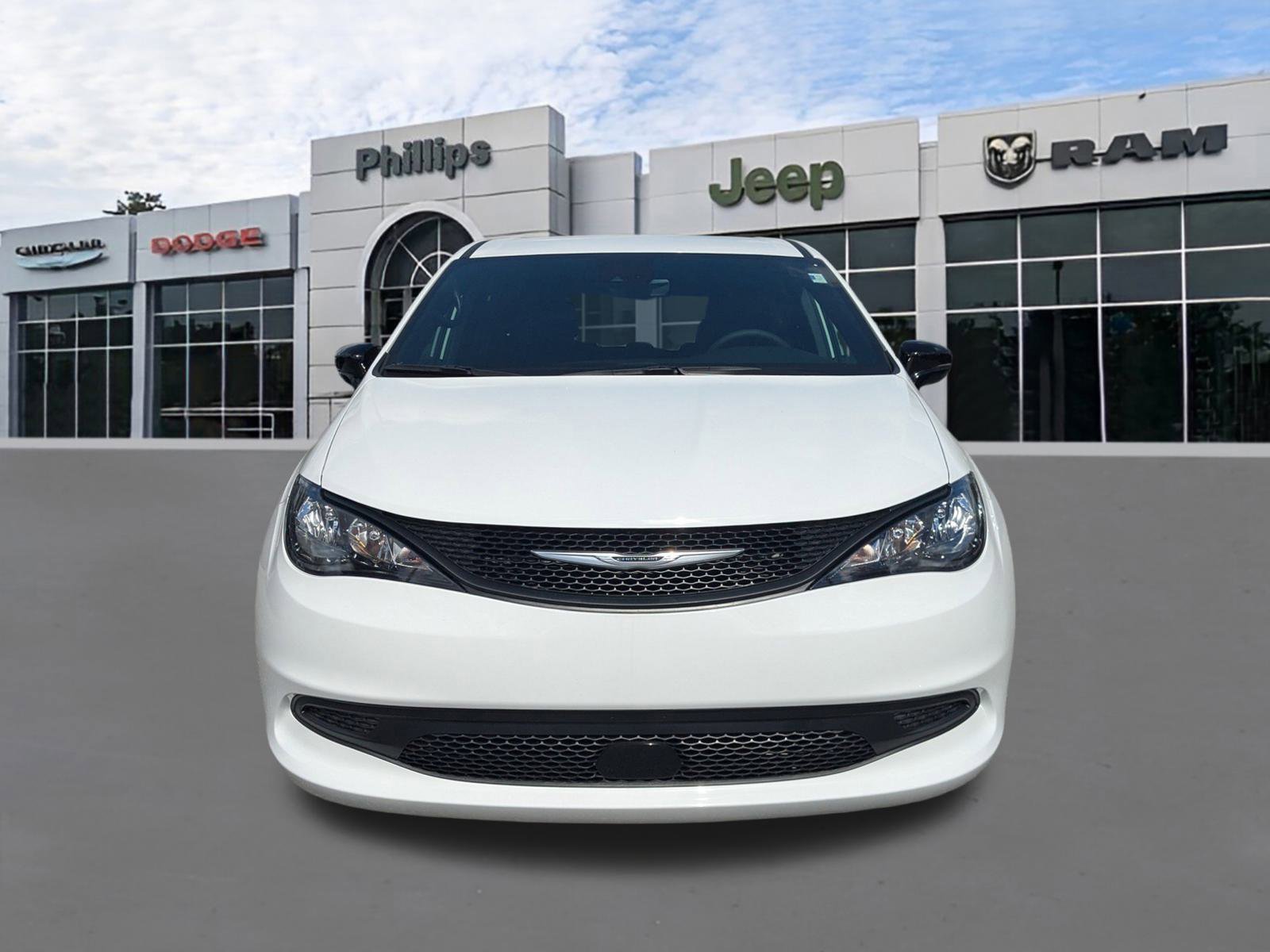 New 2026 Chrysler Voyager LX image 8