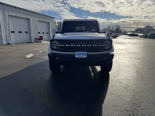 Used 2023 Ford Bronco Outer Banks image 2