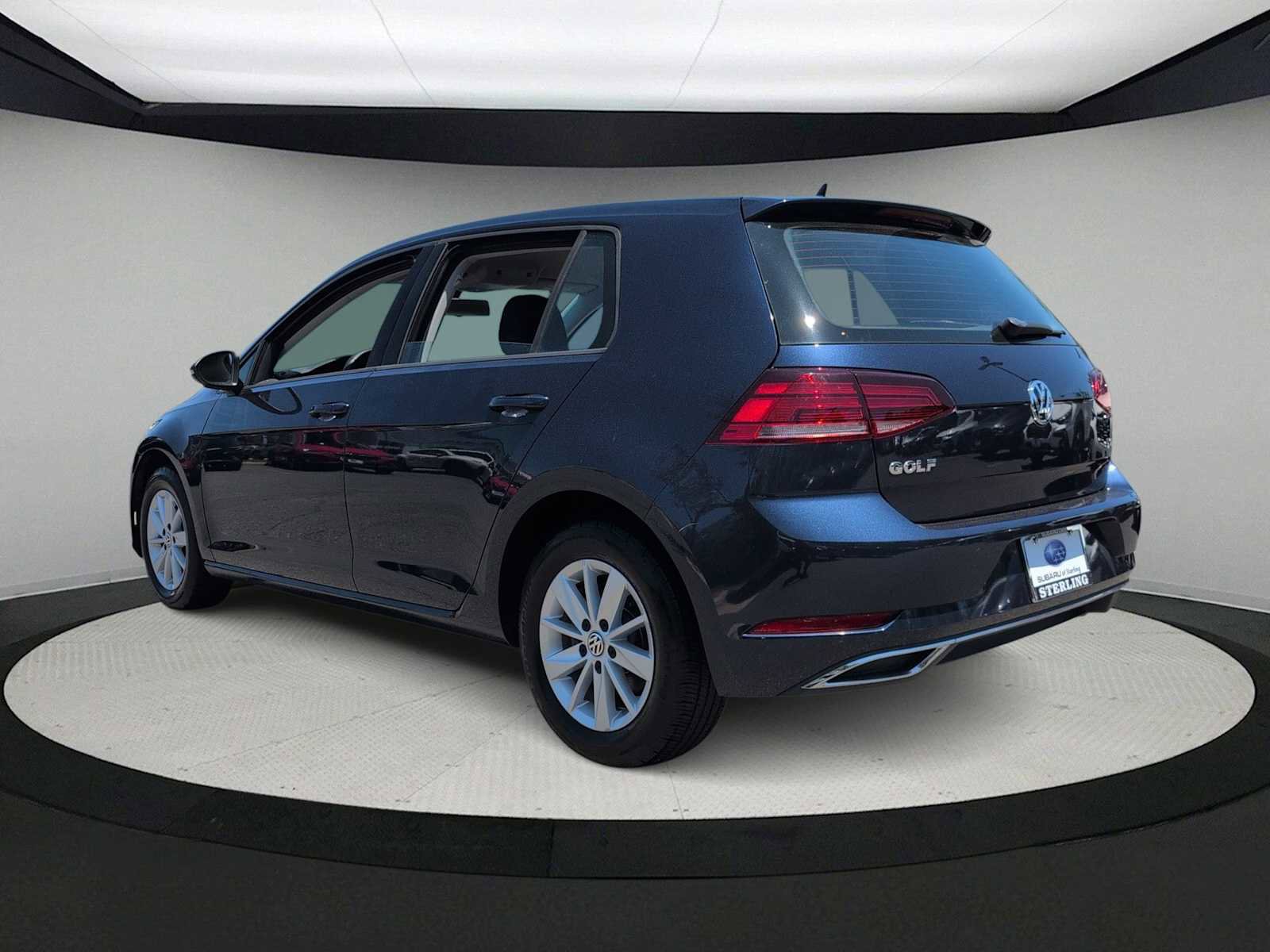 Used 2018 Volkswagen Golf S FWD image 6
