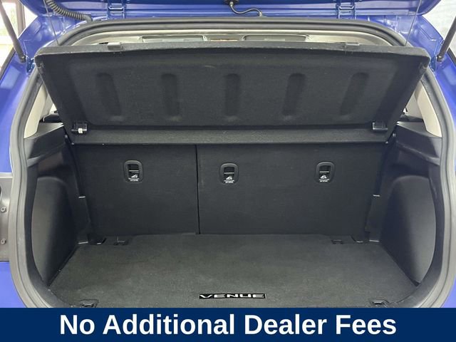 Certified 2023 Hyundai Venue Limited w/ Cargo Package FWD image 21