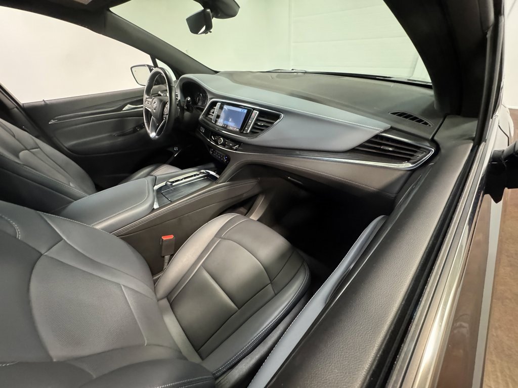 Used 2024 Buick Enclave Premium image 60