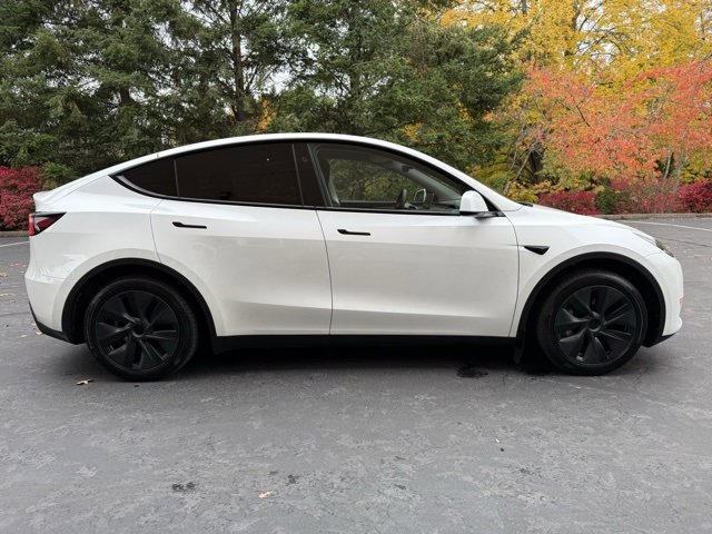 Used 2025 Tesla Model Y Long Range image 4