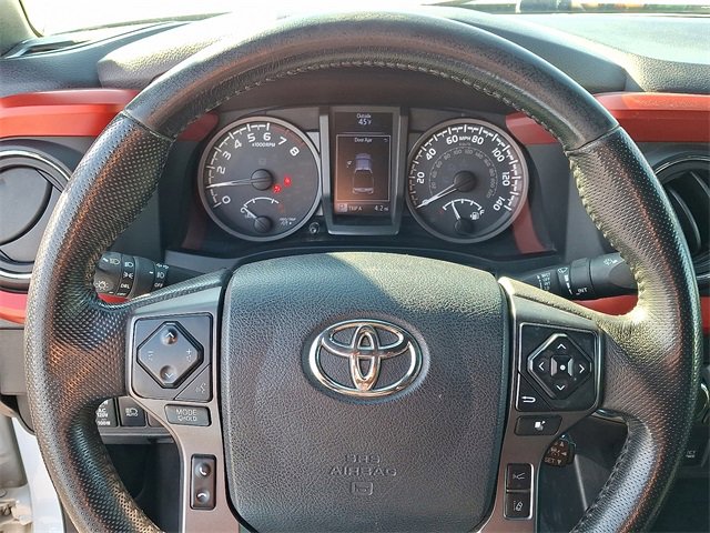Used 2019 Toyota Tacoma TRD Off-Road image 18