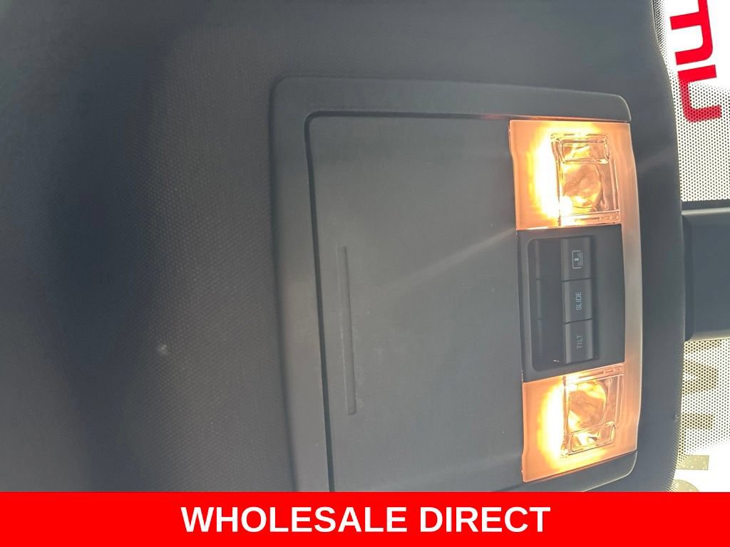 Used 2018 Ford Explorer Platinum AWD/4WD image 21