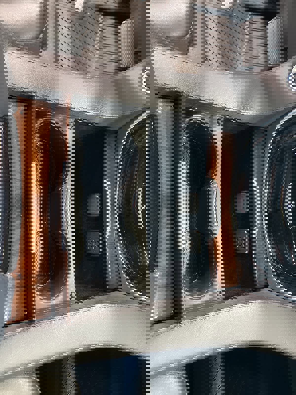 Used 2017 Cadillac Escalade Premium Luxury image 21