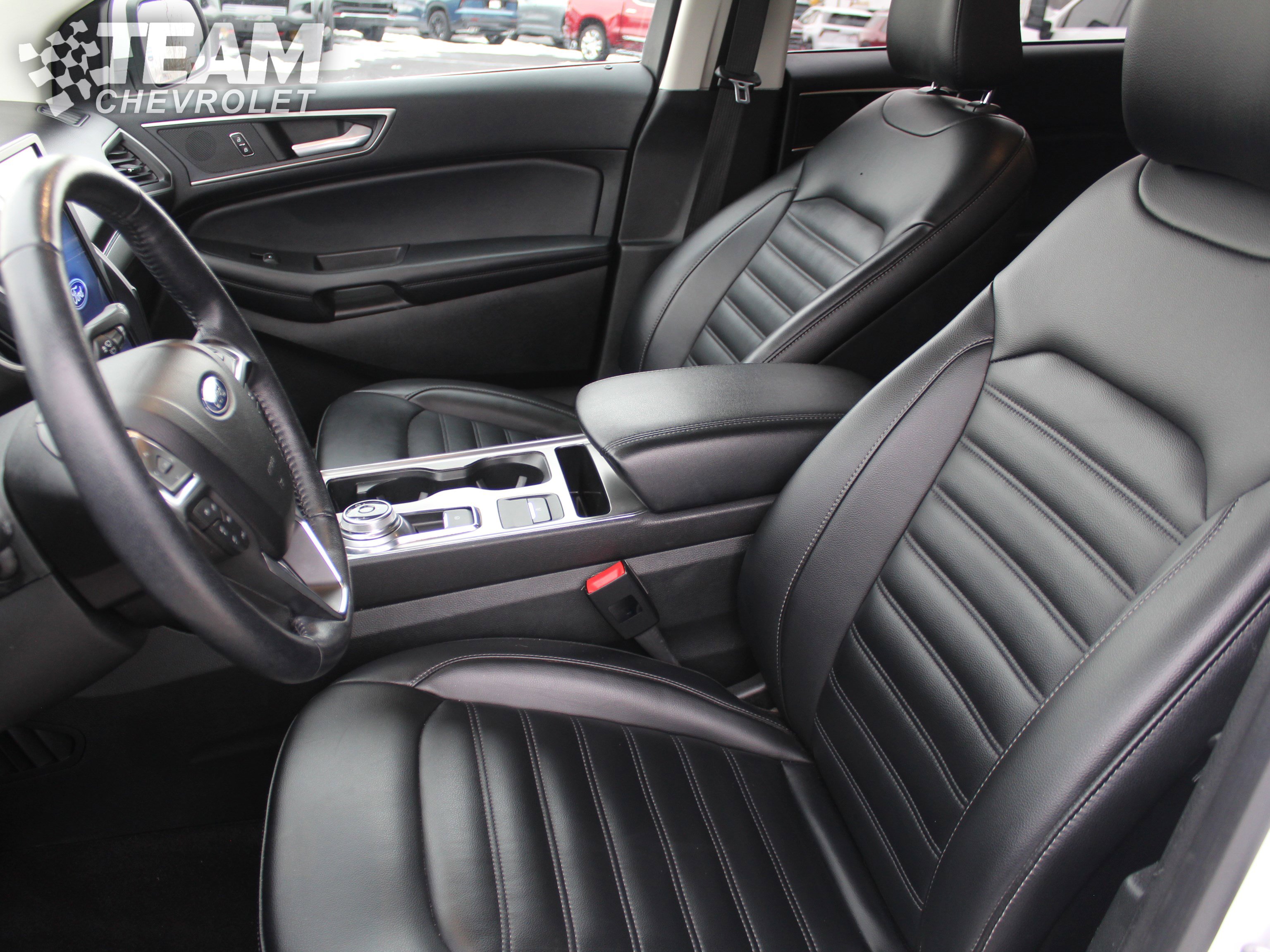 Used 2022 Ford Edge SEL image 11