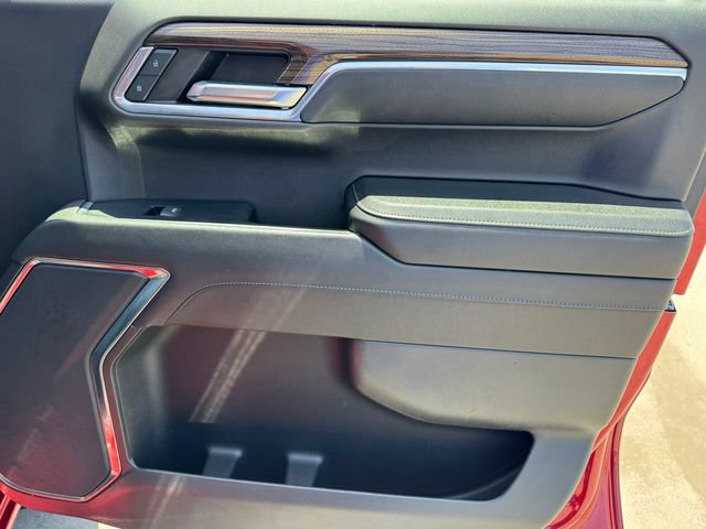 Used 2023 Chevrolet Silverado 1500 LT RWD image 8