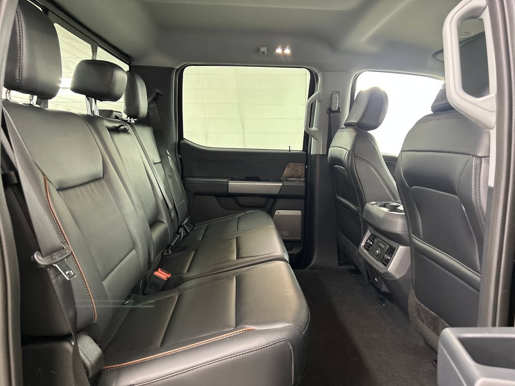 New 2026 Ford F250 Lariat w/ Black Appearance Package AWD/4WD image 16