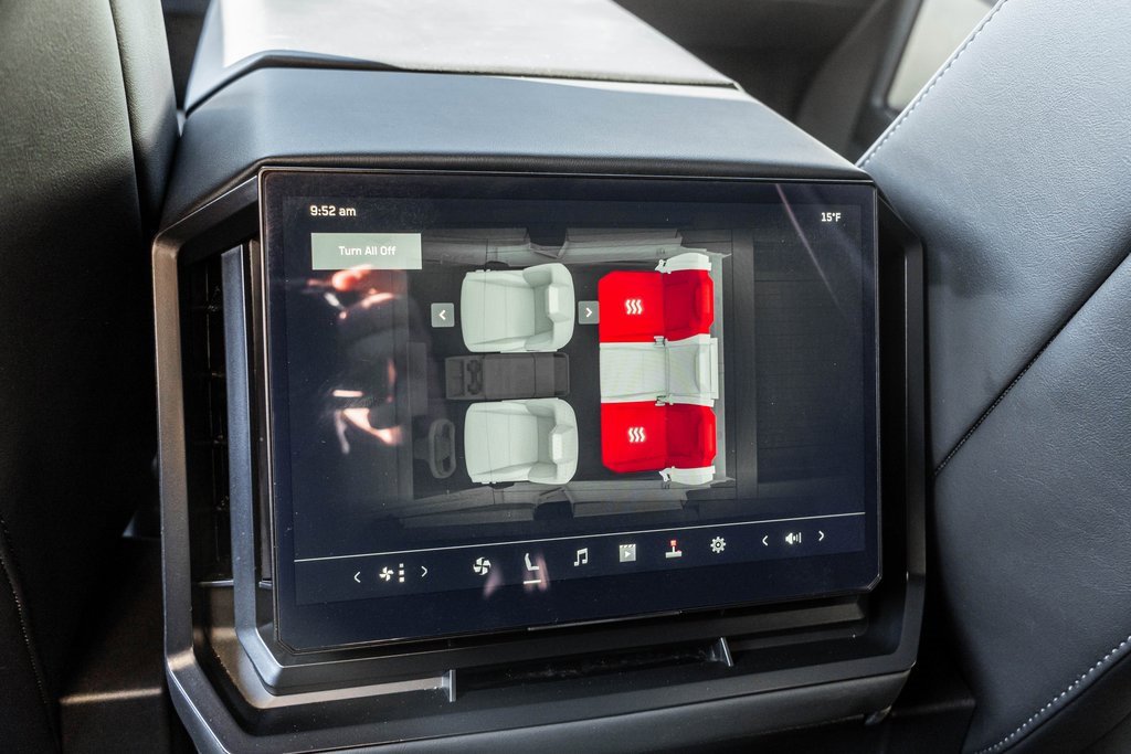 Used 2024 Tesla Cybertruck AWD Crew Cab image 32